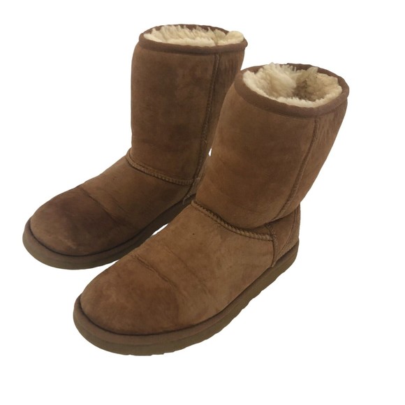UGG Shoes - UGG Classic Short Women's Boot - Chestnut, US 7